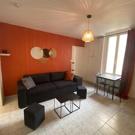 Le Meneau-le Calme En Plein Centre Ville-parking Privee -wifi-tv Connectee * Beziers